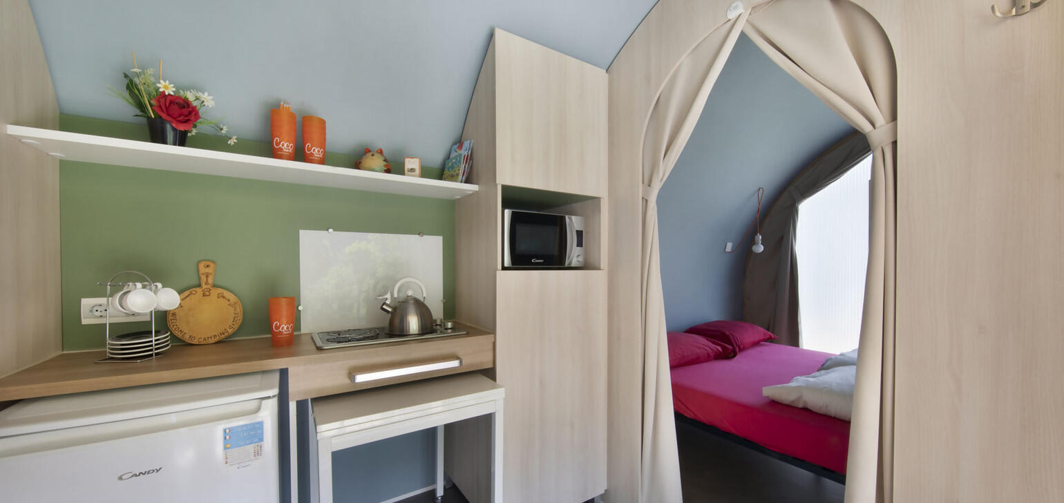 coco-house-overview-kitchen-bedroom