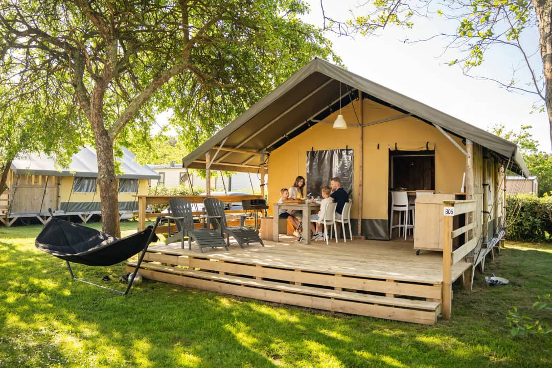 Safari Lodge 2-4P