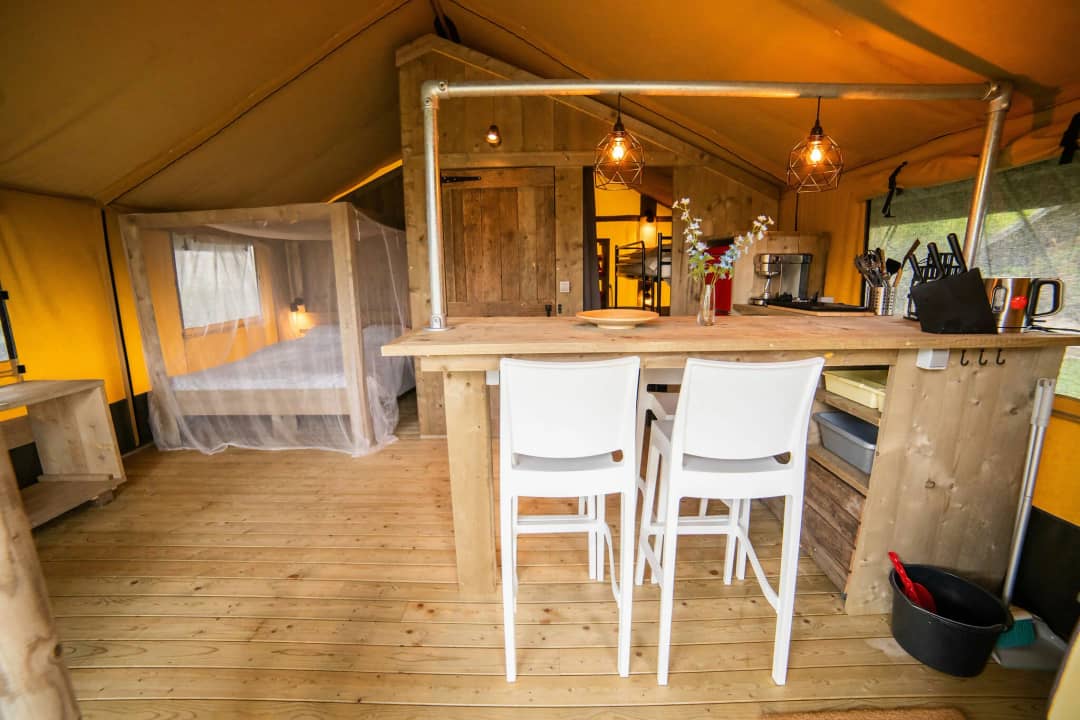 Safari Lodge 2-4P