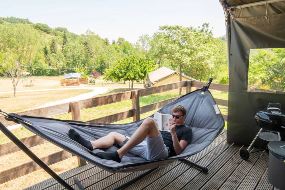 Safari Lodge 2-6P