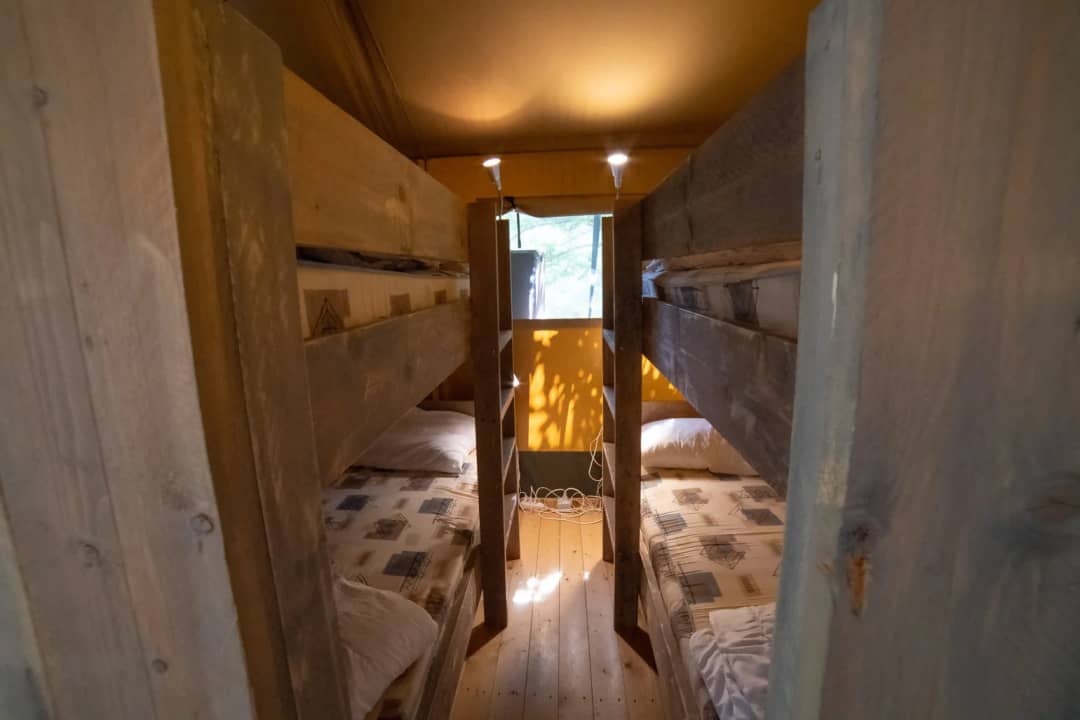 Safari Lodge 2-6P