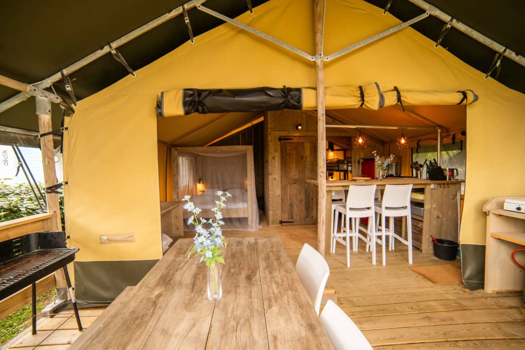 Safari Lodge 2-4P