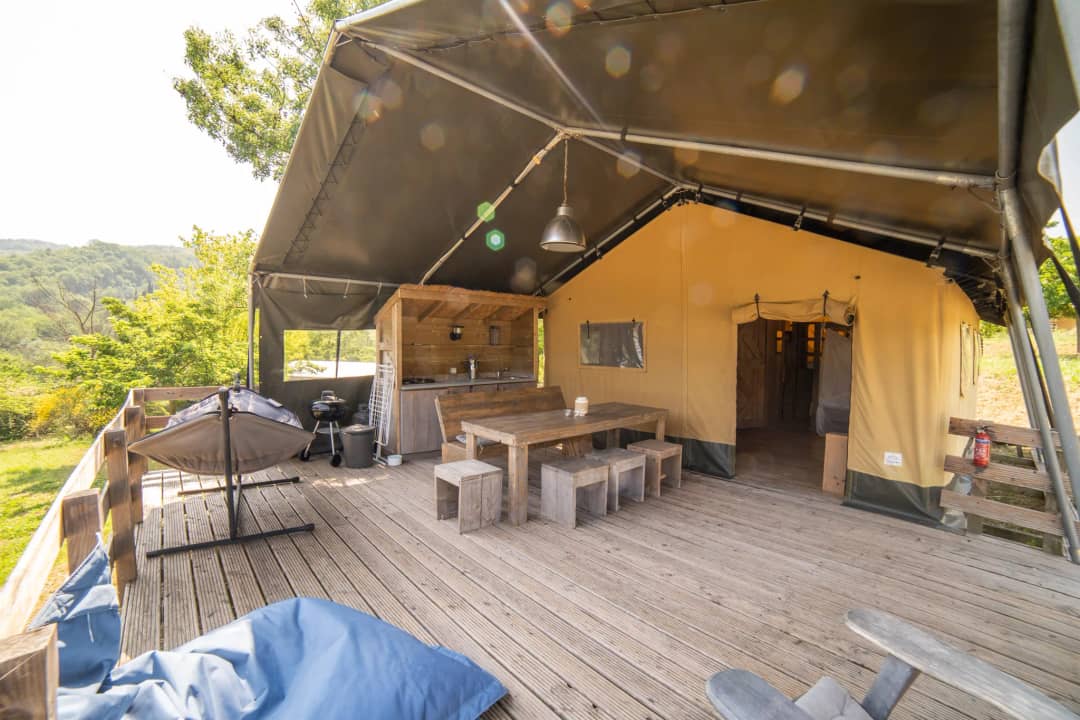 Safari Lodge 2-6P